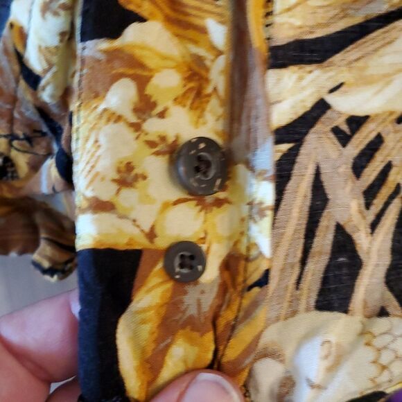 Panama Jack button down - Picture 7 of 7